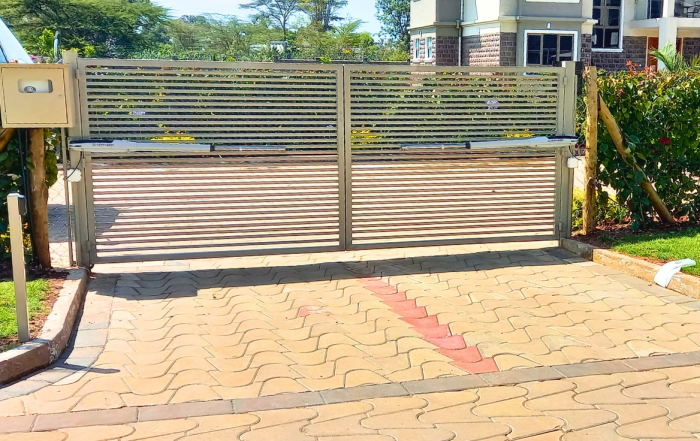 Centurion’s automatic swing gate systems are designed to handle heavy gates, frequent use, and unpredictable weather.
